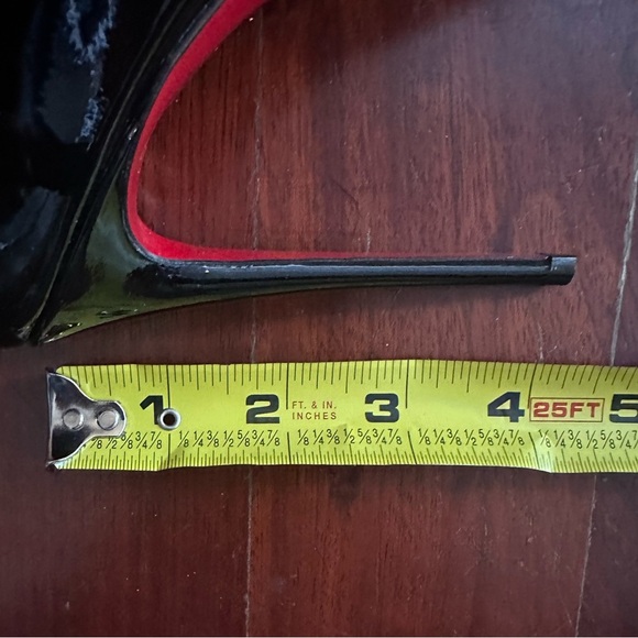 NEW Christian Louboutin Patent Black Side Cut Detail - Black - Picture 10 of 10